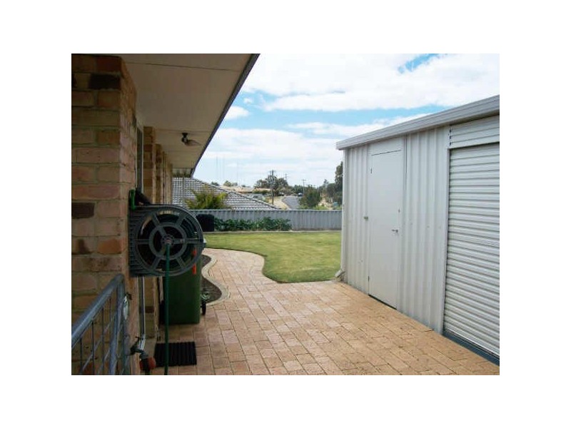6 Tuart Place, Eaton WA 6232
