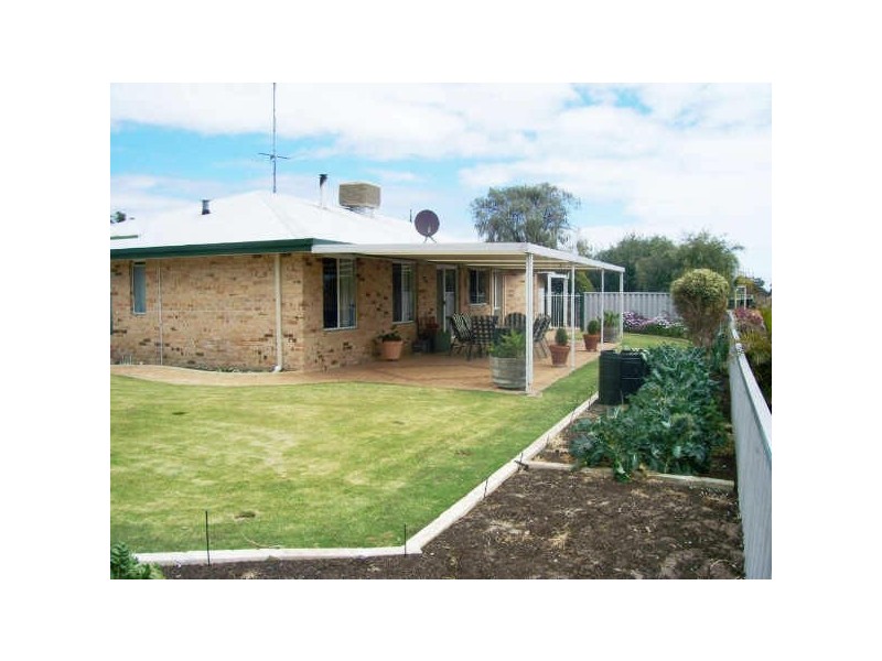 6 Tuart Place, Eaton WA 6232