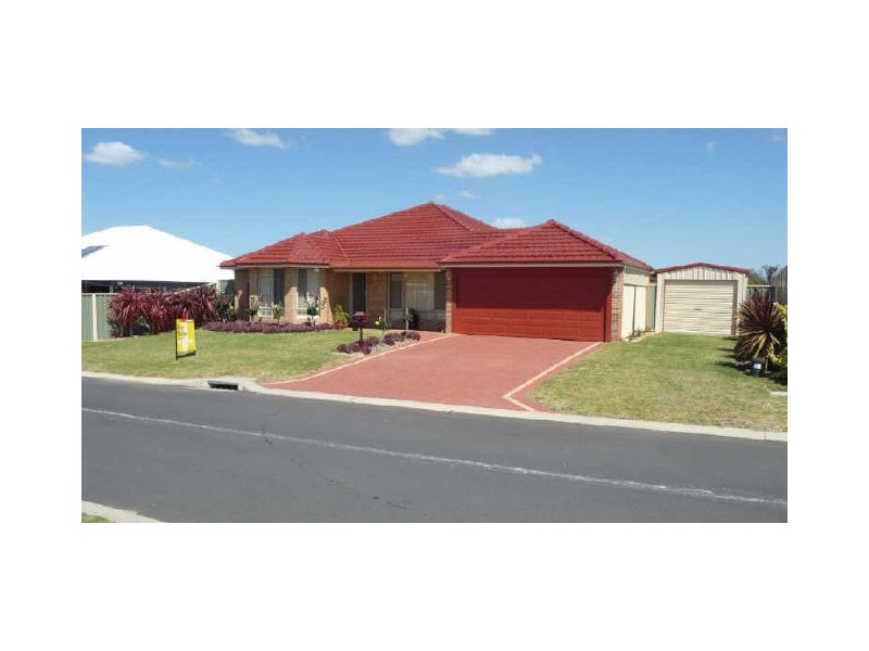 10 Aran Island, Australind WA 6233