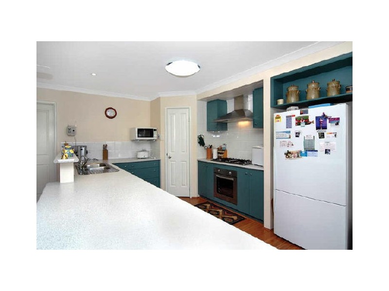 16 Ivy Rock Way, Australind WA 6233