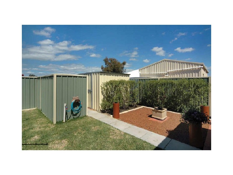 16 Ivy Rock Way, Australind WA 6233