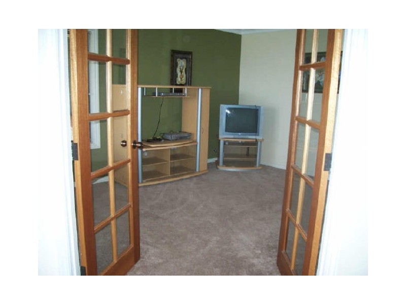 12 Slee Place, Withers WA 6230