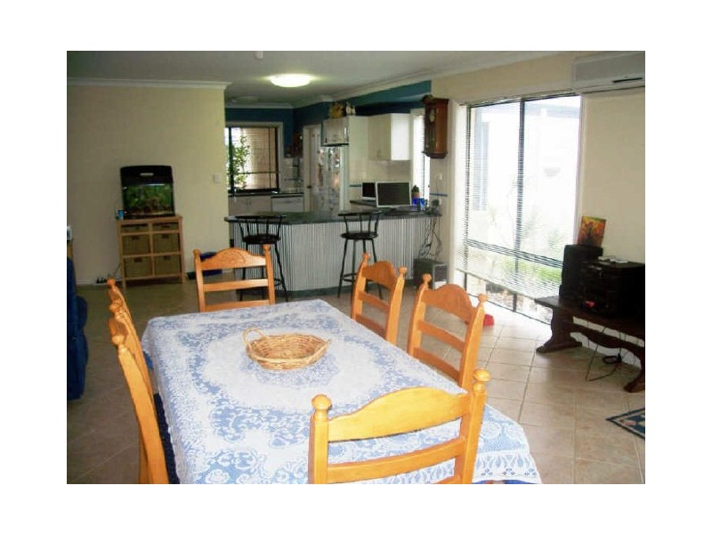 12 Slee Place, Withers WA 6230