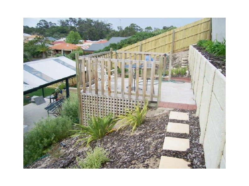 12 Slee Place, Withers WA 6230