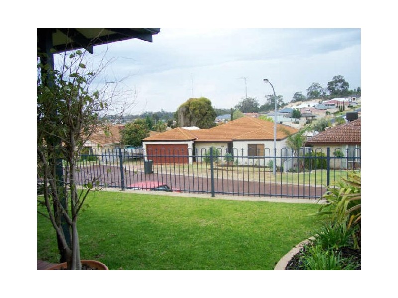 12 Slee Place, Withers WA 6230