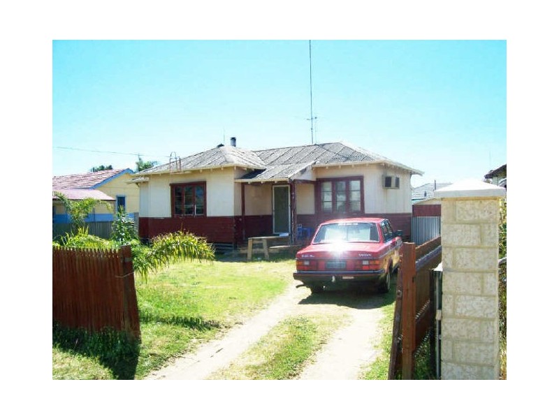 16 Mouarn Street, Carey Park WA 6230