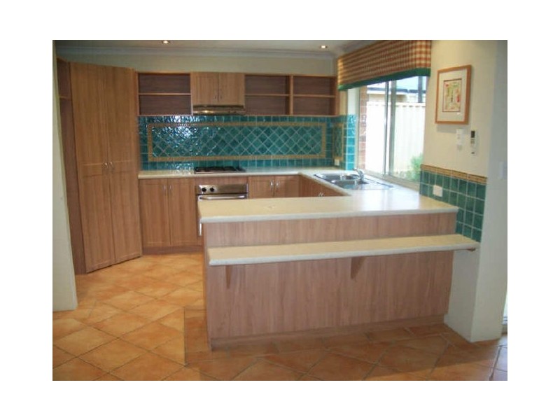 31 Somerville Drive, College Grove WA 6230