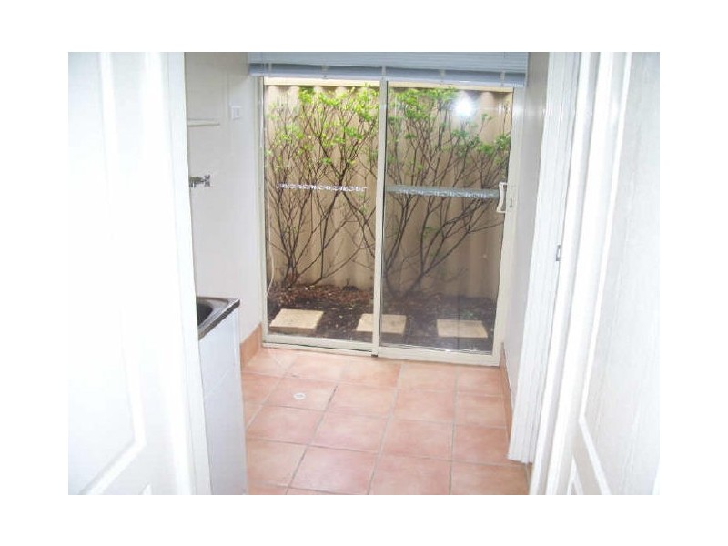 31 Somerville Drive, College Grove WA 6230