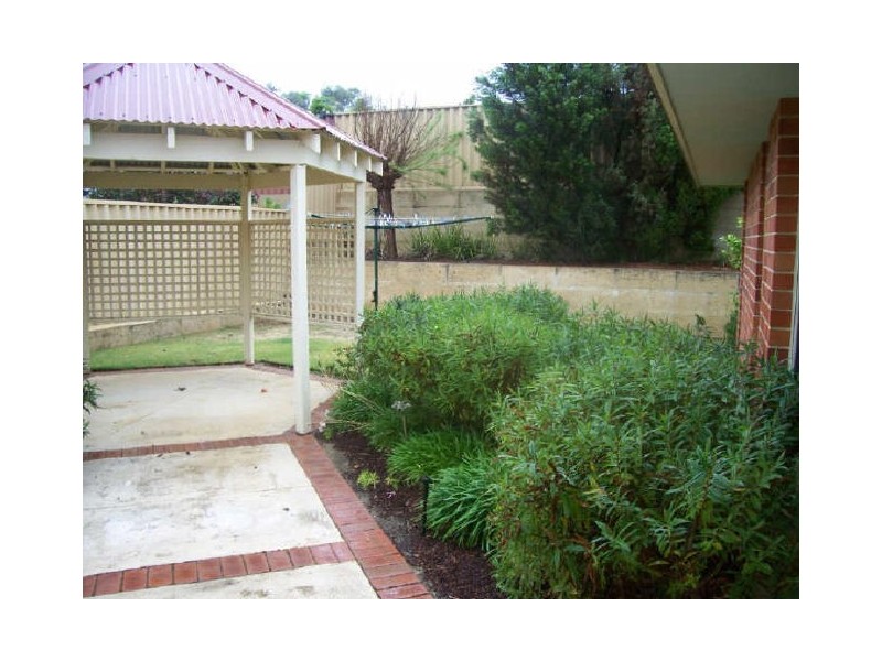 31 Somerville Drive, College Grove WA 6230