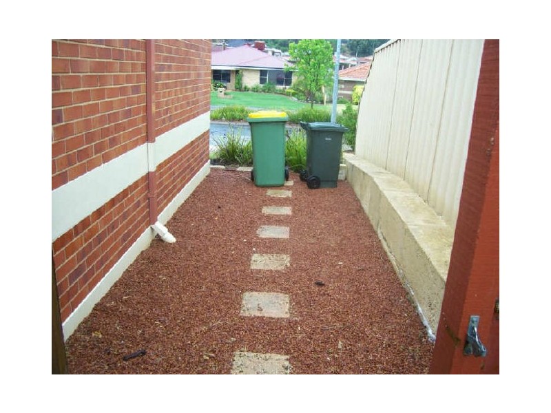31 Somerville Drive, College Grove WA 6230