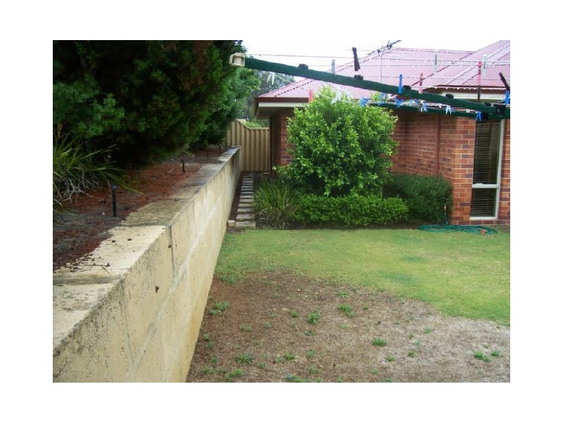 31 Somerville Drive, College Grove WA 6230
