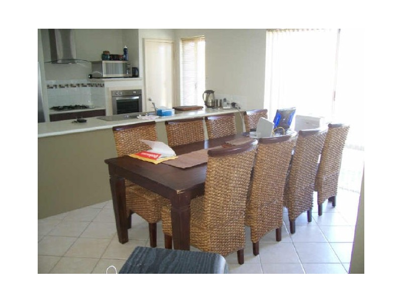 2/27 Strickland Street, South Bunbury WA 6230