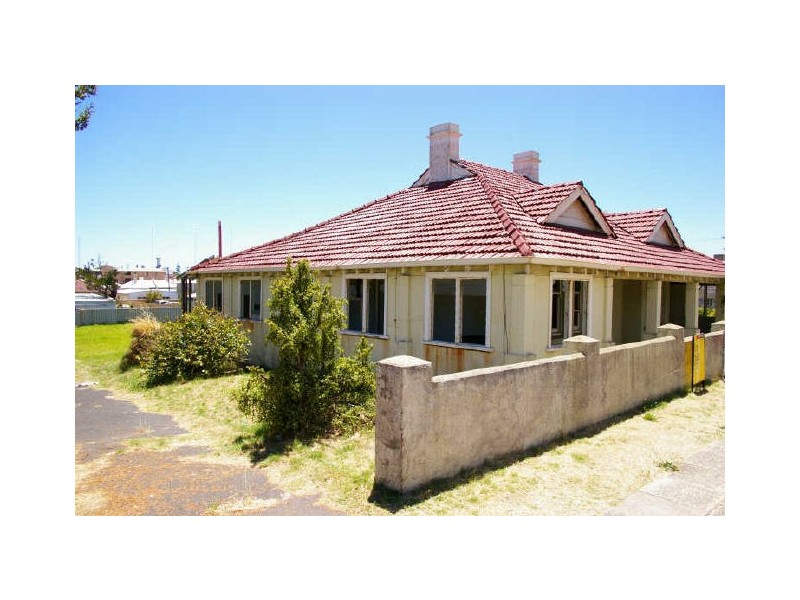 18 Wellington Street, Bunbury WA 6230
