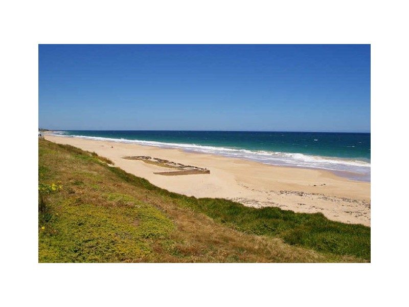 18 Wellington Street, Bunbury WA 6230