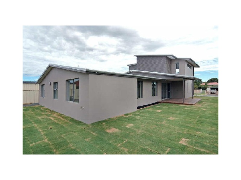 44 Lisa Road, Australind WA 6233