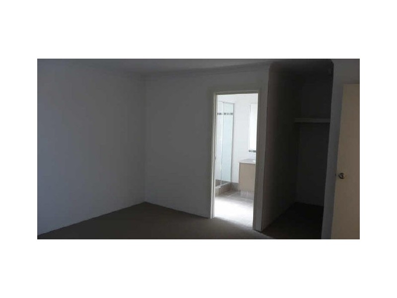 4 Mulga Road, Glen Iris WA 6230