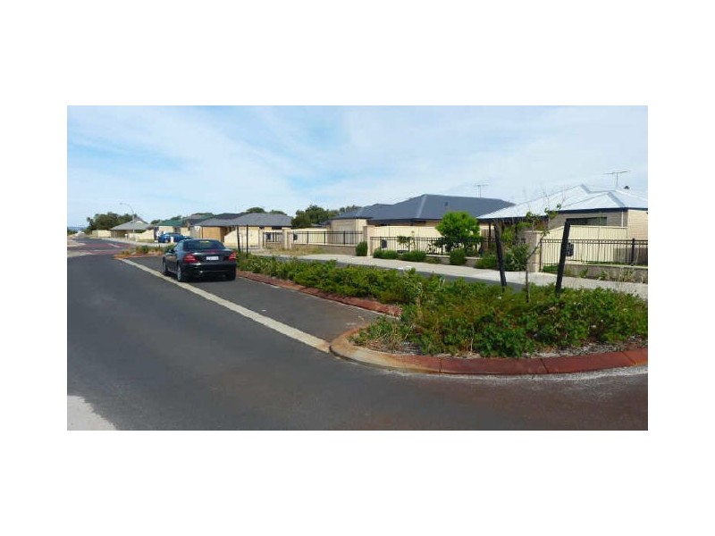 4 Mulga Road, Glen Iris WA 6230