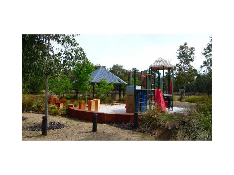 4 Mulga Road, Glen Iris WA 6230