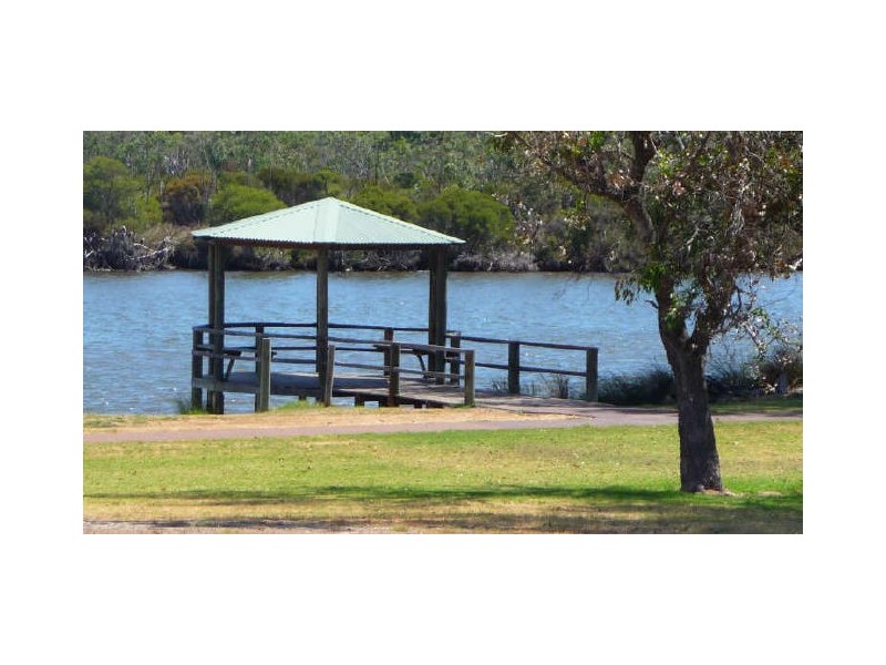 13 Lucy Victoria Avenue, Australind WA 6233