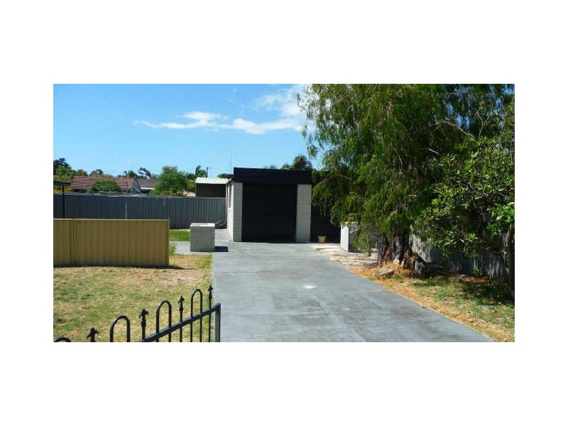 13 Lucy Victoria Avenue, Australind WA 6233