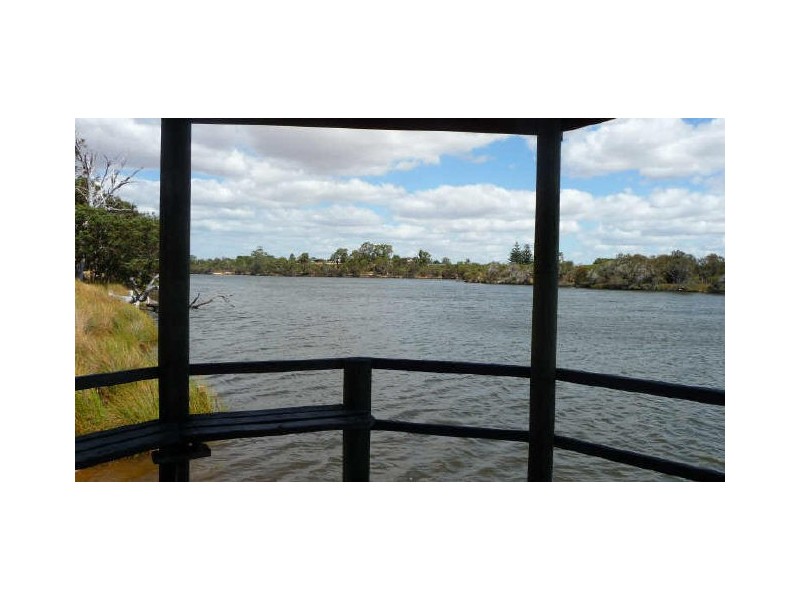 13 Lucy Victoria Avenue, Australind WA 6233