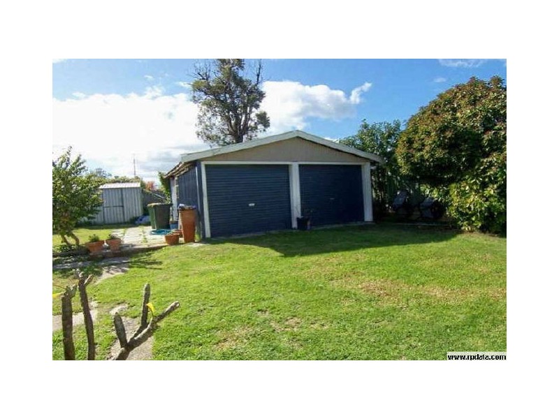 42 Hamilton Road, Eaton WA 6232