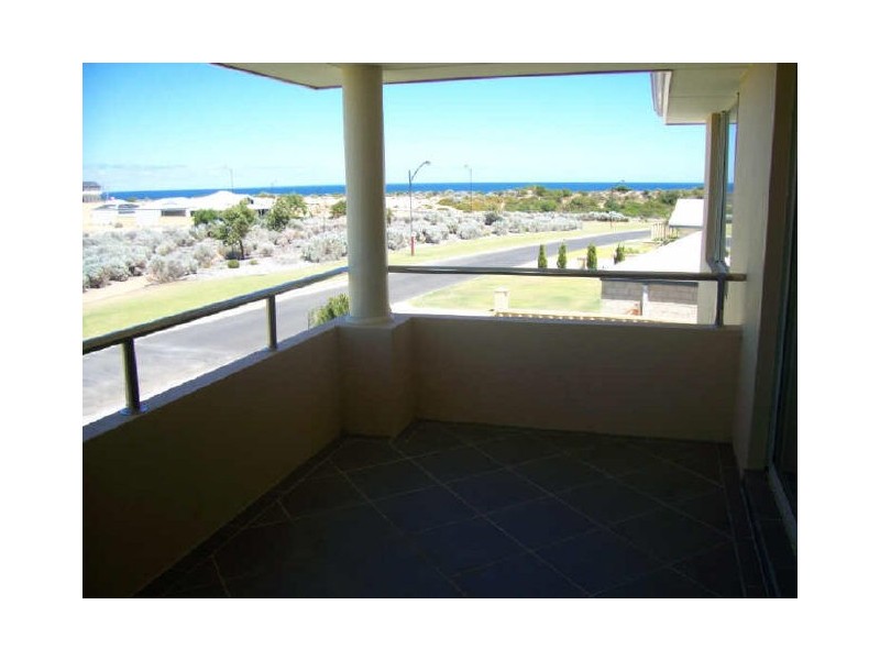 11 Naroona Drive, Dalyellup WA 6230