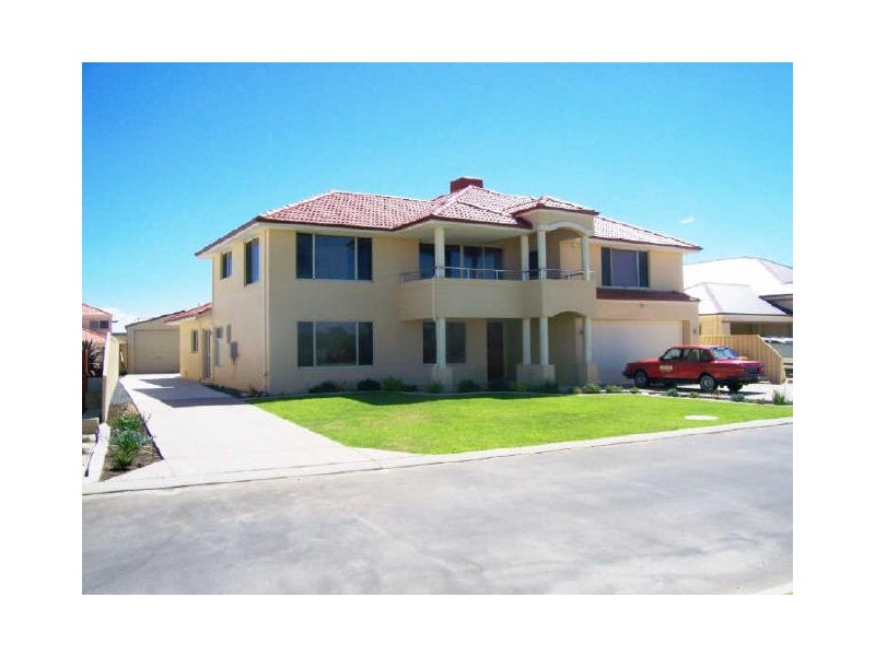 11 Naroona Drive, Dalyellup WA 6230