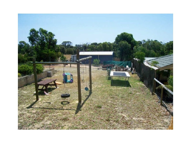 8 Heathridge Road, Gelorup WA 6230