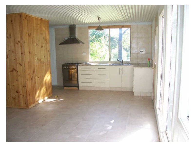 8 Heathridge Road, Gelorup WA 6230
