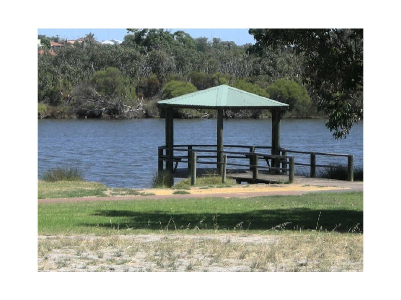 25 Lucy Victoria Avenue, Australind WA 6233