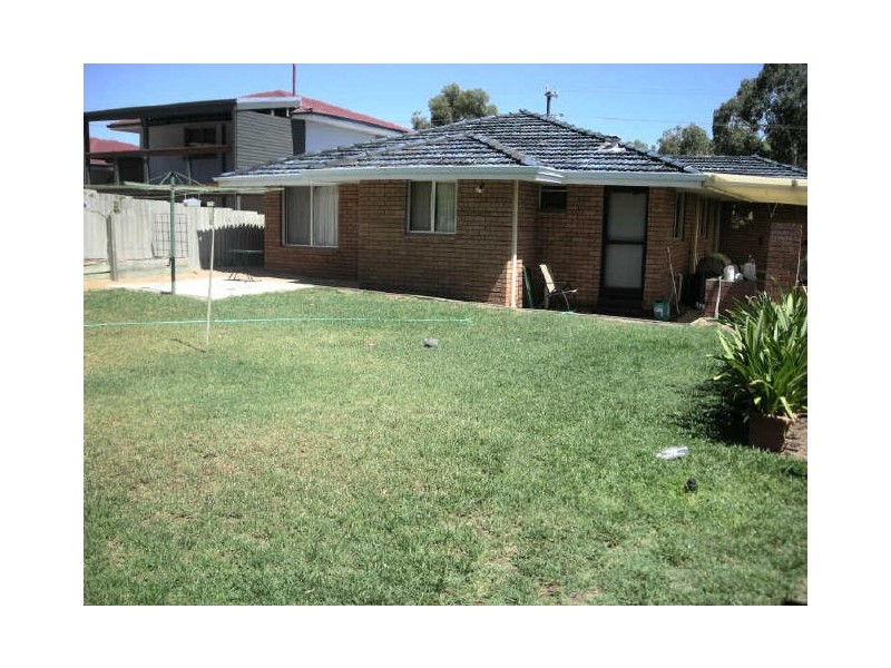 25 Lucy Victoria Avenue, Australind WA 6233