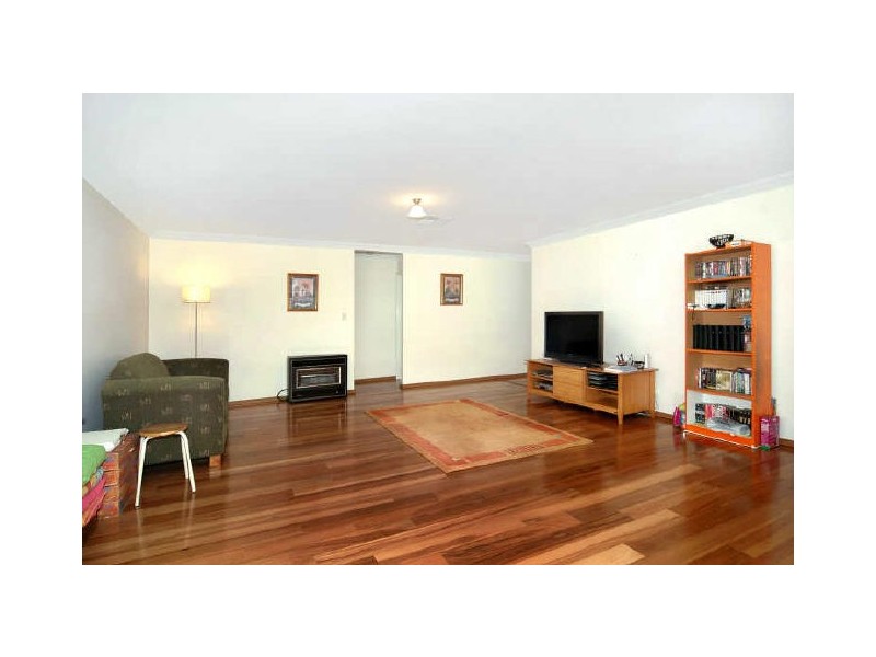 11 Jasmine Way, Glen Iris WA 6230