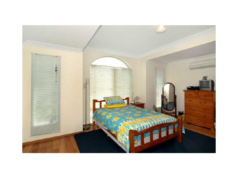 11 Jasmine Way, Glen Iris WA 6230