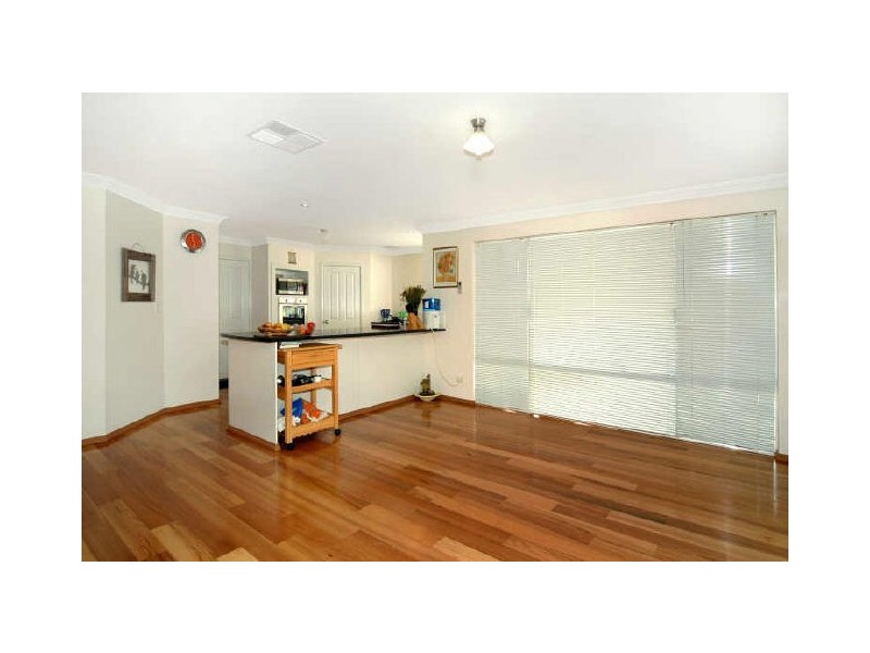 11 Jasmine Way, Glen Iris WA 6230