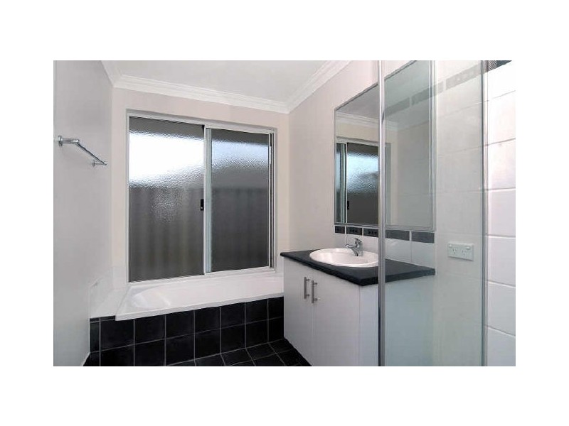 11 Jasmine Way, Glen Iris WA 6230