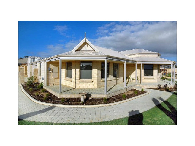 11 Sapphire Road, Dalyellup WA 6230