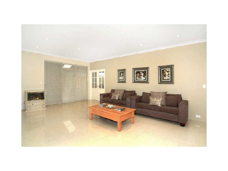 11 Sapphire Road, Dalyellup WA 6230