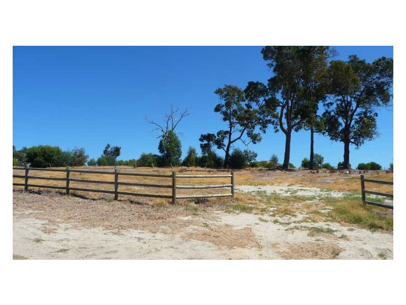 8 Craigie Drive, Roelands WA 6226