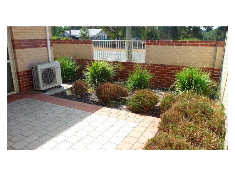 1/29 Throssell Street, Collie WA 6225