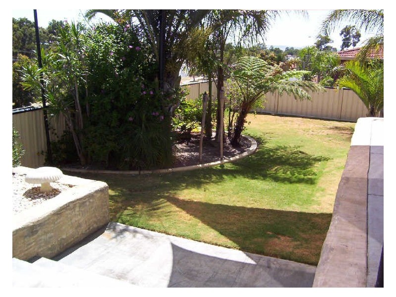 44 Pearce Road, Australind WA 6233