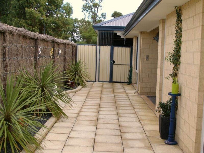 14 Wentworth Drive, Dalyellup WA 6230