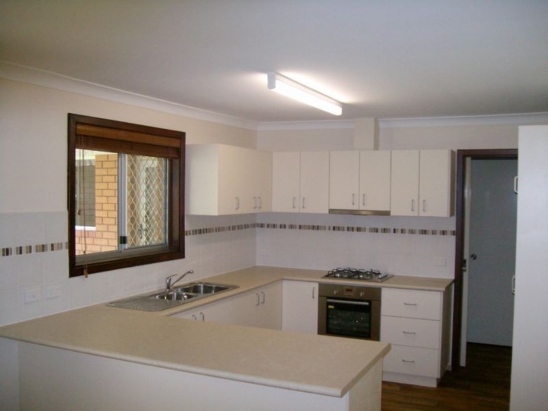 4 Brooksy Place, Burekup WA 6227