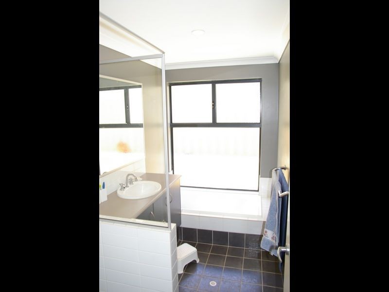 35 Walton Approach, Dalyellup WA 6230