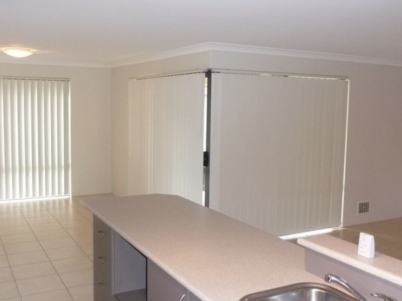 31 Grandite Fairway, Australind WA 6233