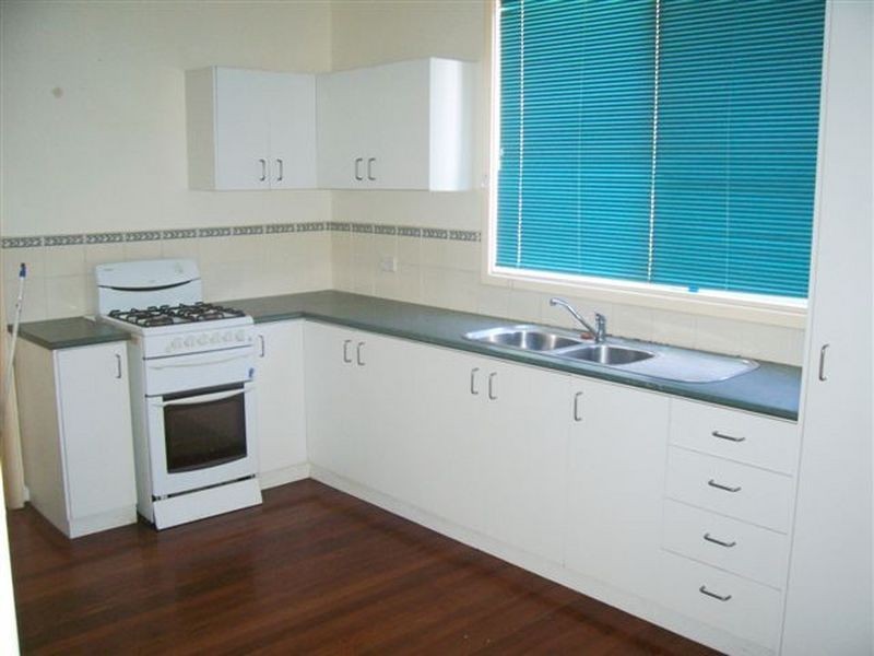 5 Bright Street, Carey Park WA 6230