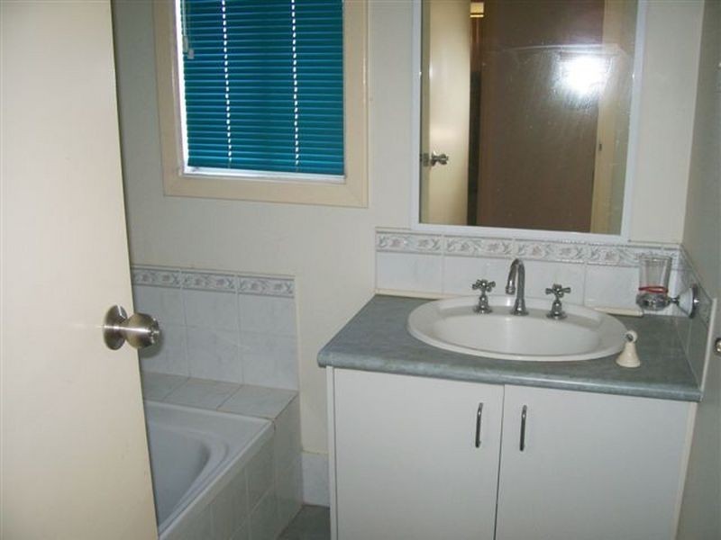 5 Bright Street, Carey Park WA 6230