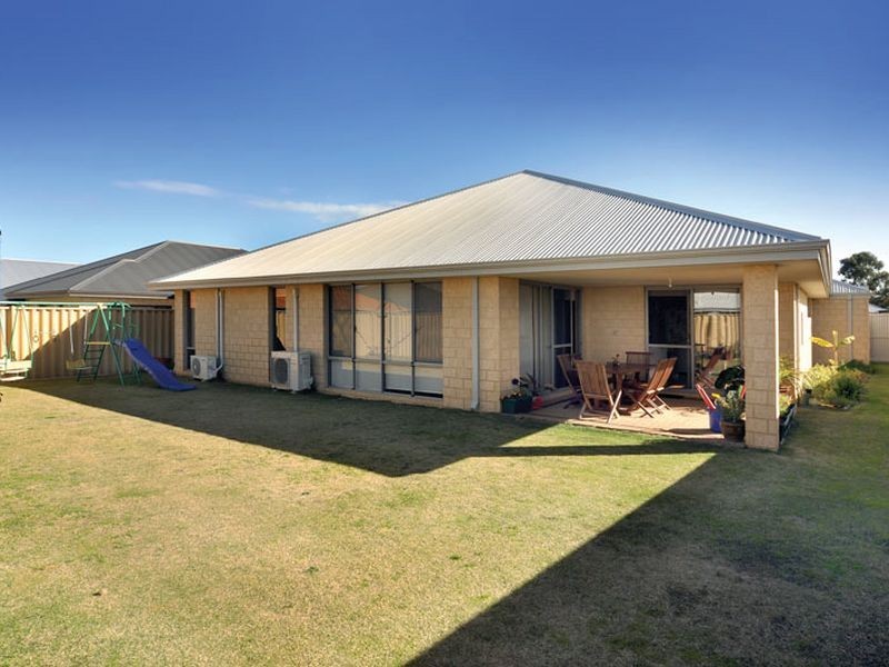 3 Kambany Approach, Dalyellup WA 6230