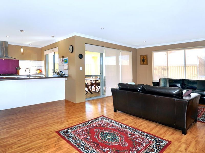 3 Kambany Approach, Dalyellup WA 6230
