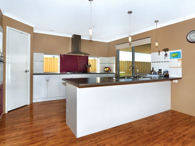 3 Kambany Approach, Dalyellup WA 6230